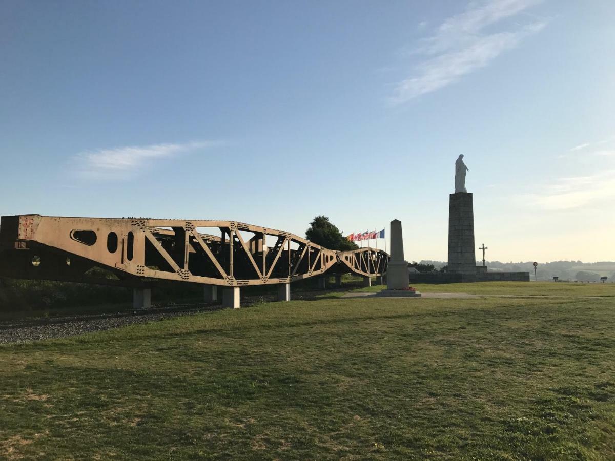Vue Mer A Arromanches Экстерьер фото